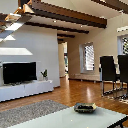 Villa Maennituka Kuelalistemaja *