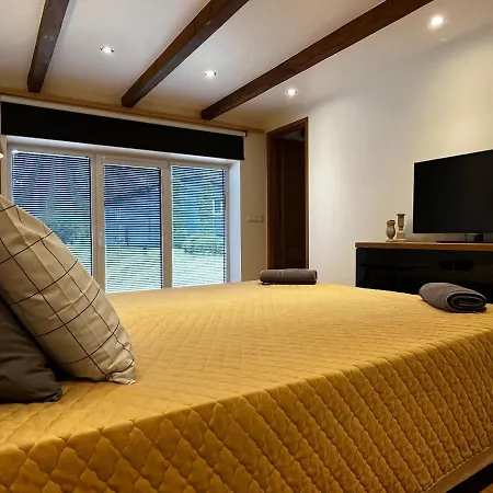 Maennituka Kuelalistemaja *