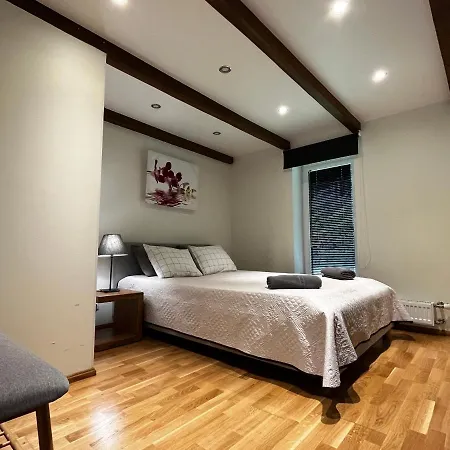 Willa Maennituka Kuelalistemaja