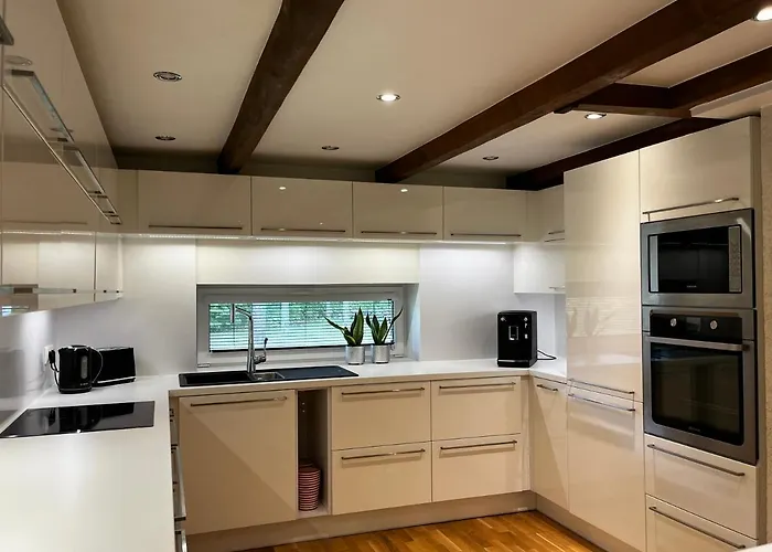 Maennituka Kuelalistemaja Villa Kirikukula (Saaremaa)